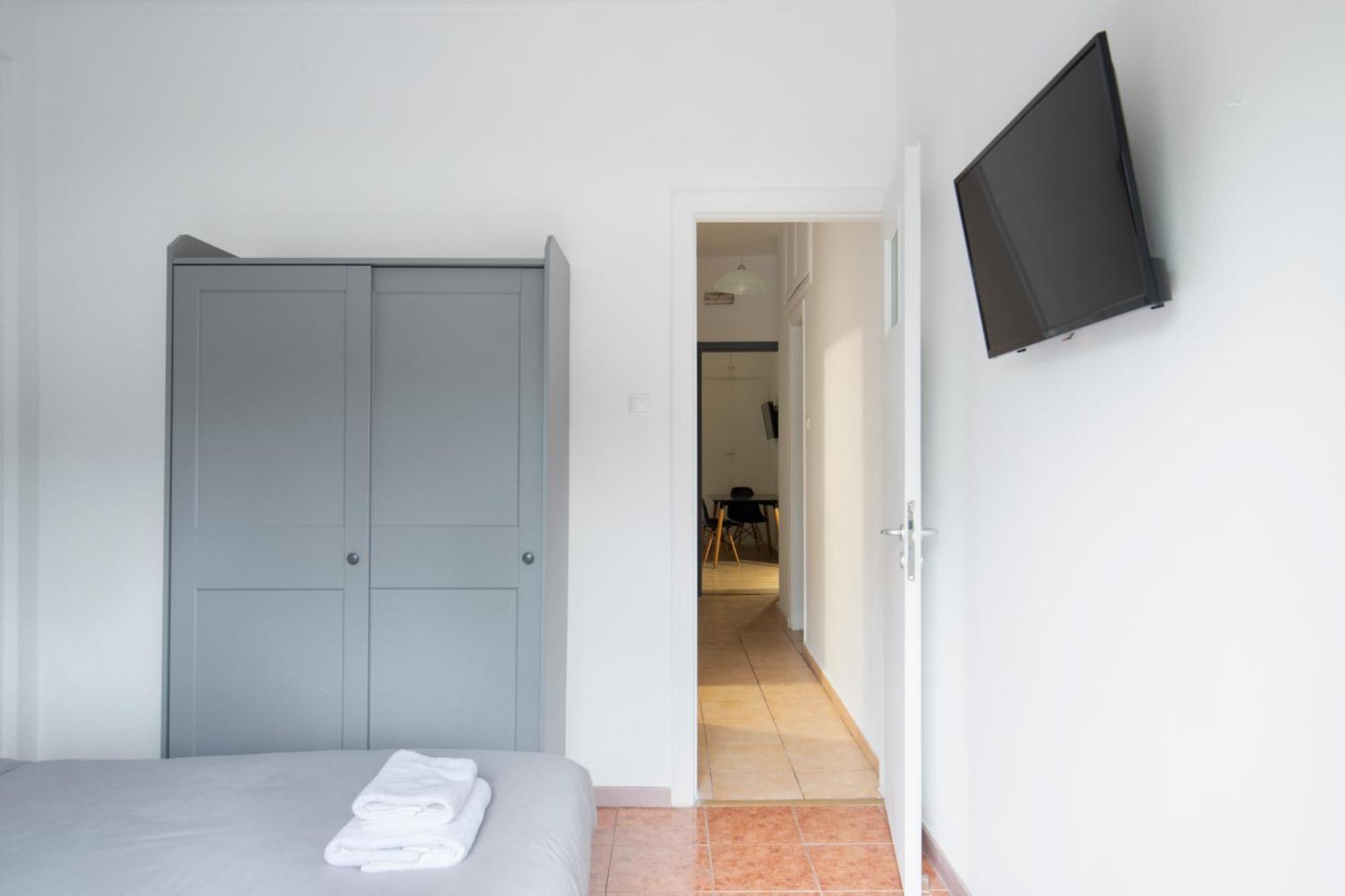 Olympic Hadrian View Apartment! Афины Экстерьер фото